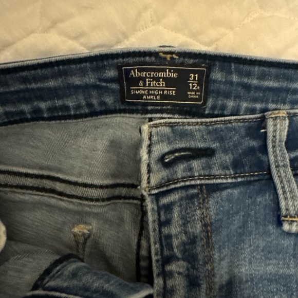 Abercrombie & Fitch Denim - Abercrombie & Fitch Women's Jeans
